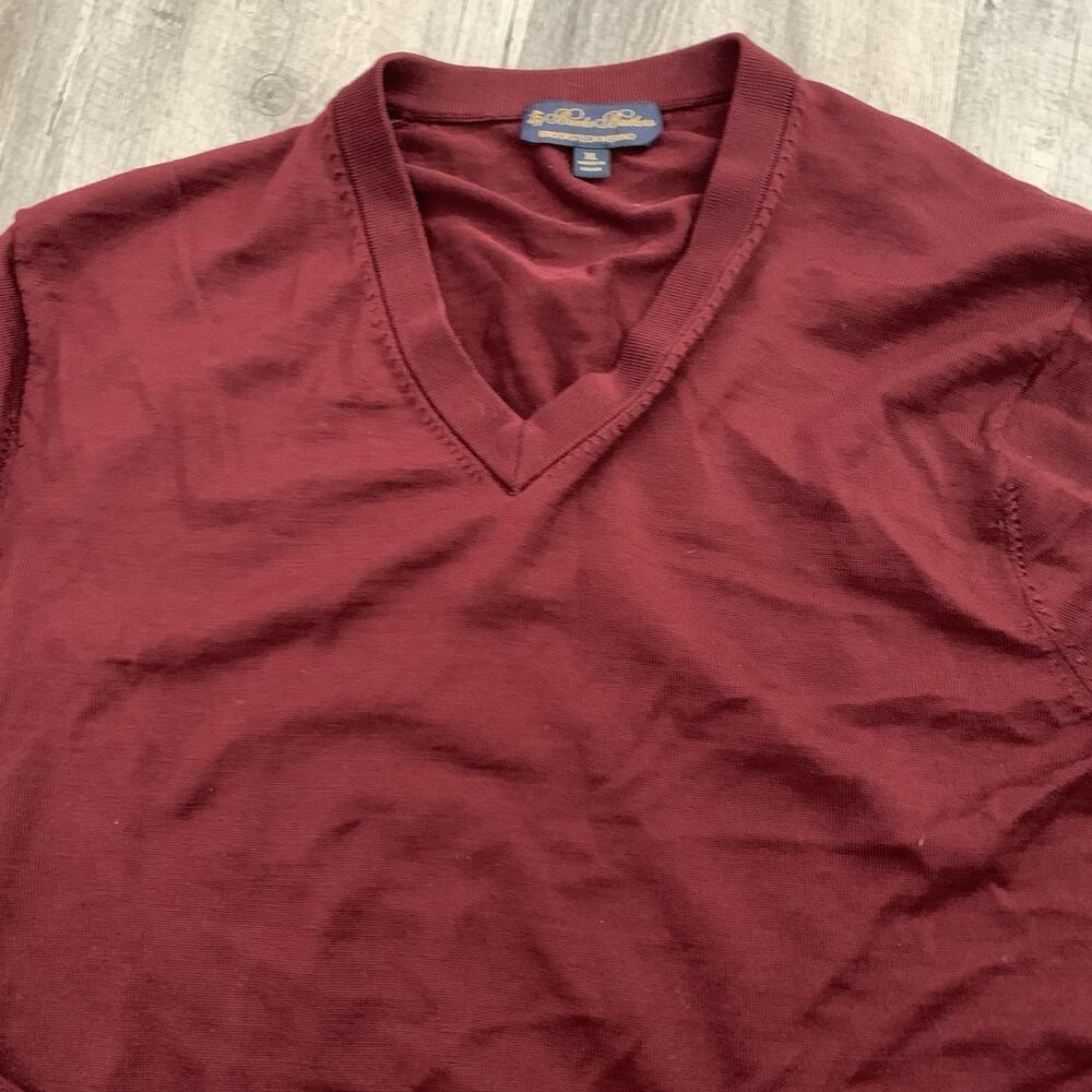 Brooks Brothers BrooksTech Sweater Men XL Wine Merino Wool V-Neck Pullover Lite